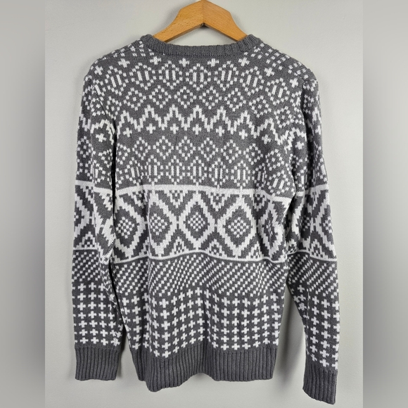 CARBON Ugly Christmas Sweater Reindeer Pooping Christmas Lights Gray & White M - Picture 3 of 6